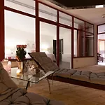 Miami Lovely Romantic Garden Apartment With Whirlpool